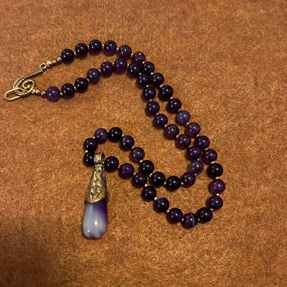 Necklace - Picture 1 of 3